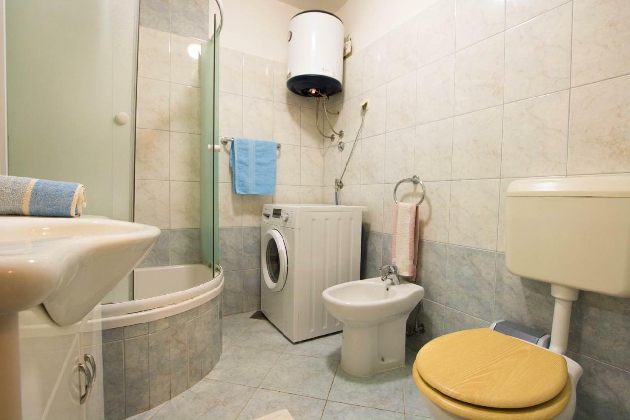 Apartman Juricic Лабин Екстериор снимка