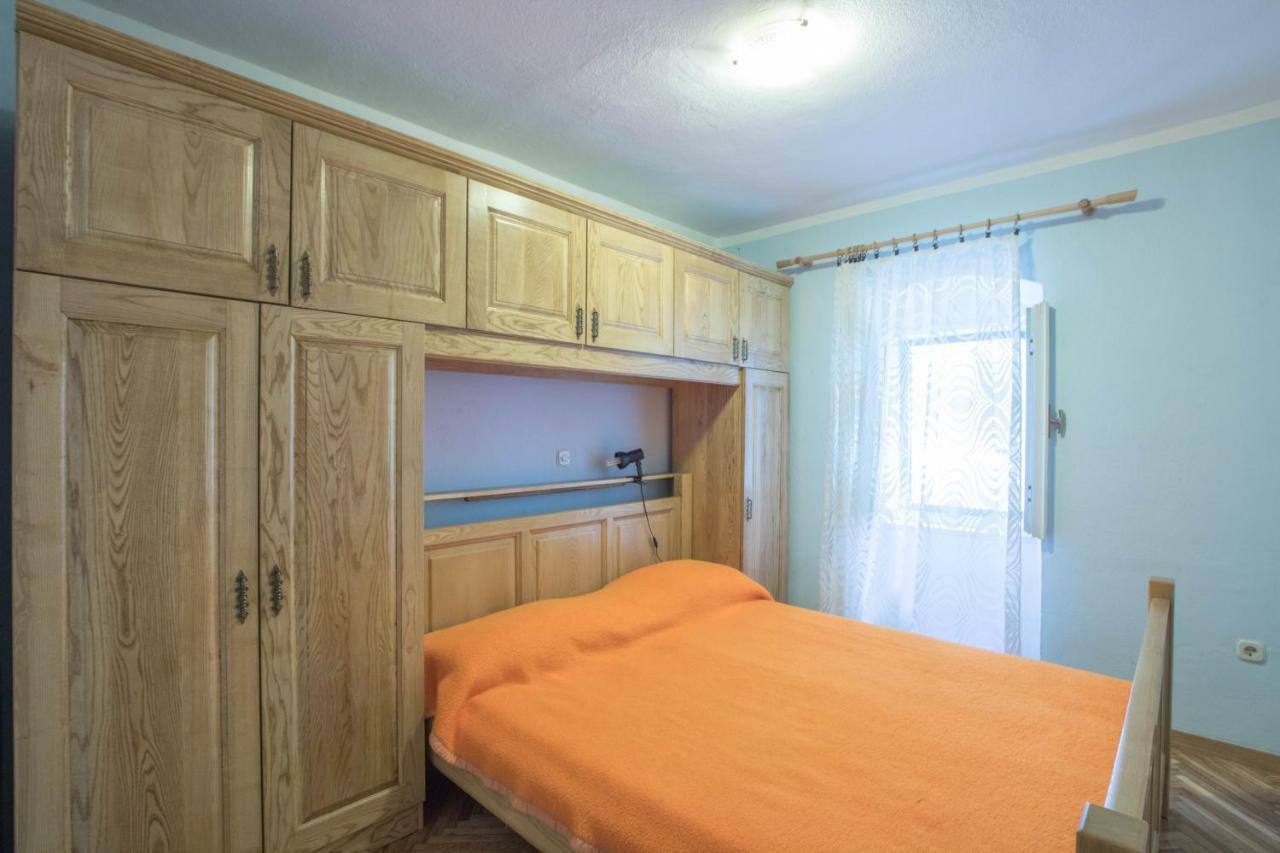 Apartman Juricic Лабин Екстериор снимка